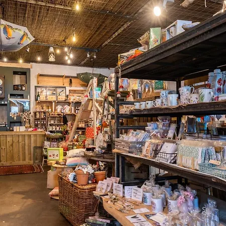 Greenfloat - #1 Vakantiehuis Boskoop